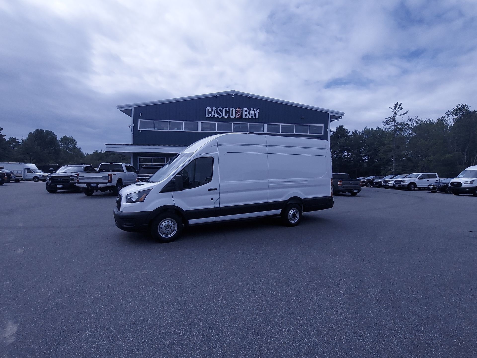 New 2026 Oxford White Ford Cargo Van image 1