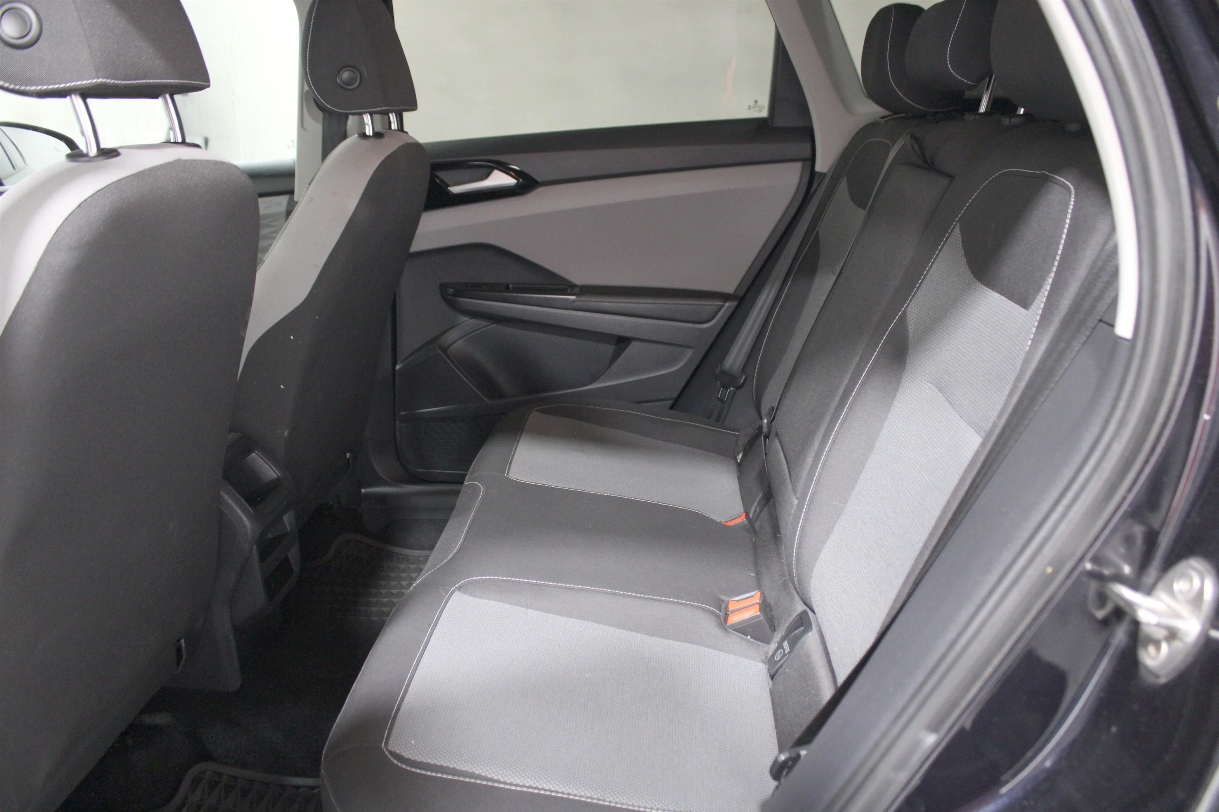 Used 2024 Deep Black Pearl Volkswagen S image 20