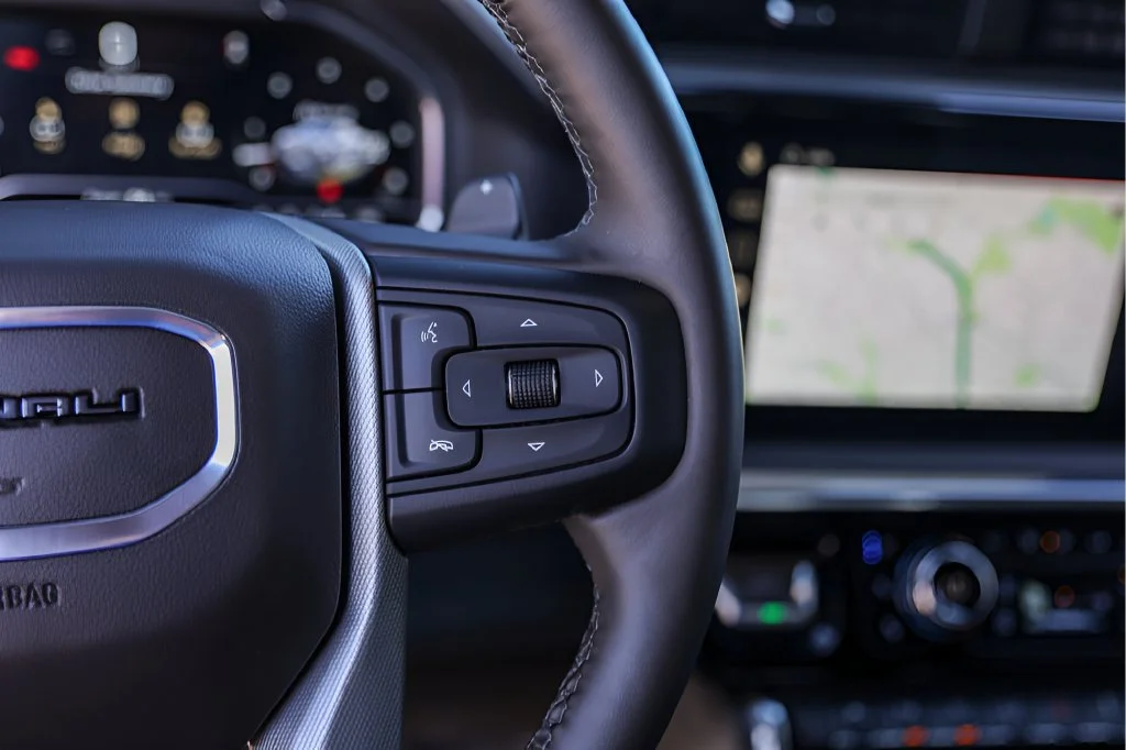 Used 2023 STERLING METALLIC GMC Denali image 16