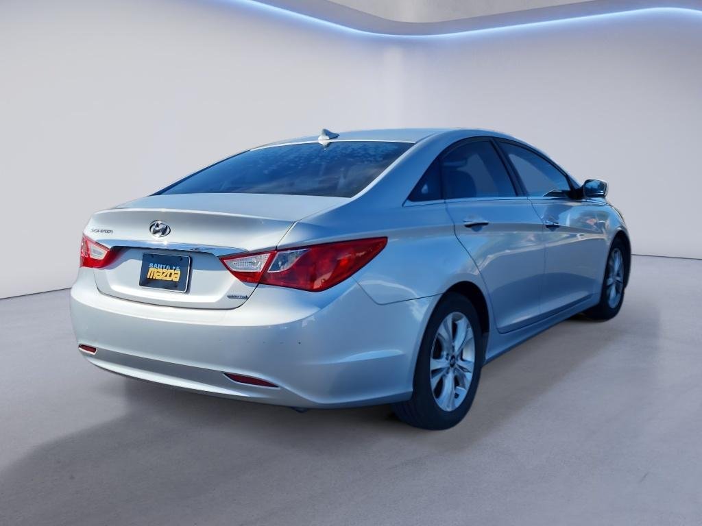 Used 2013 Radiant Silver Metallic Hyundai Limited PZEV image 6