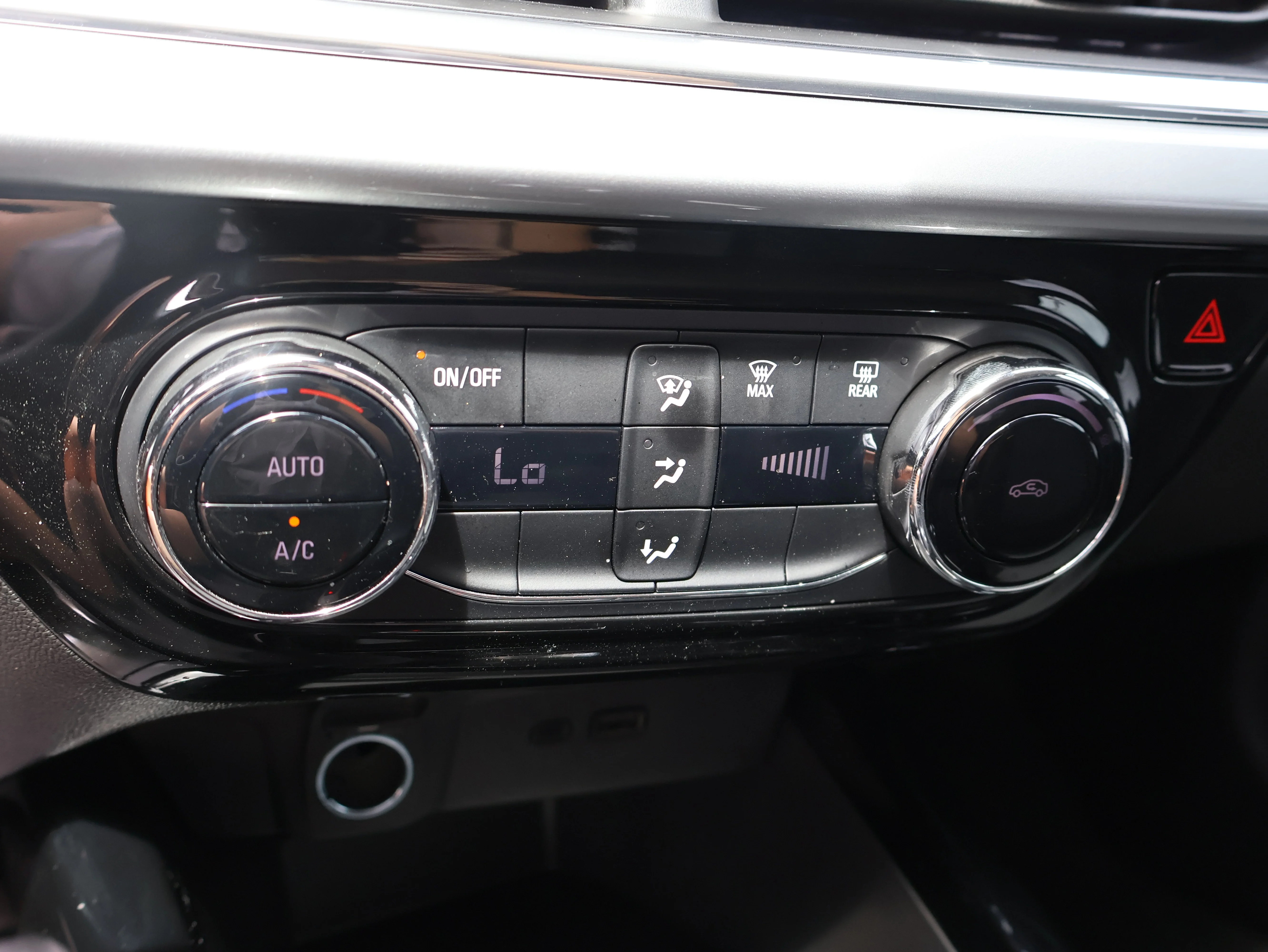 Used 2026 Mosaic Black Metallic Chevrolet LT image 19