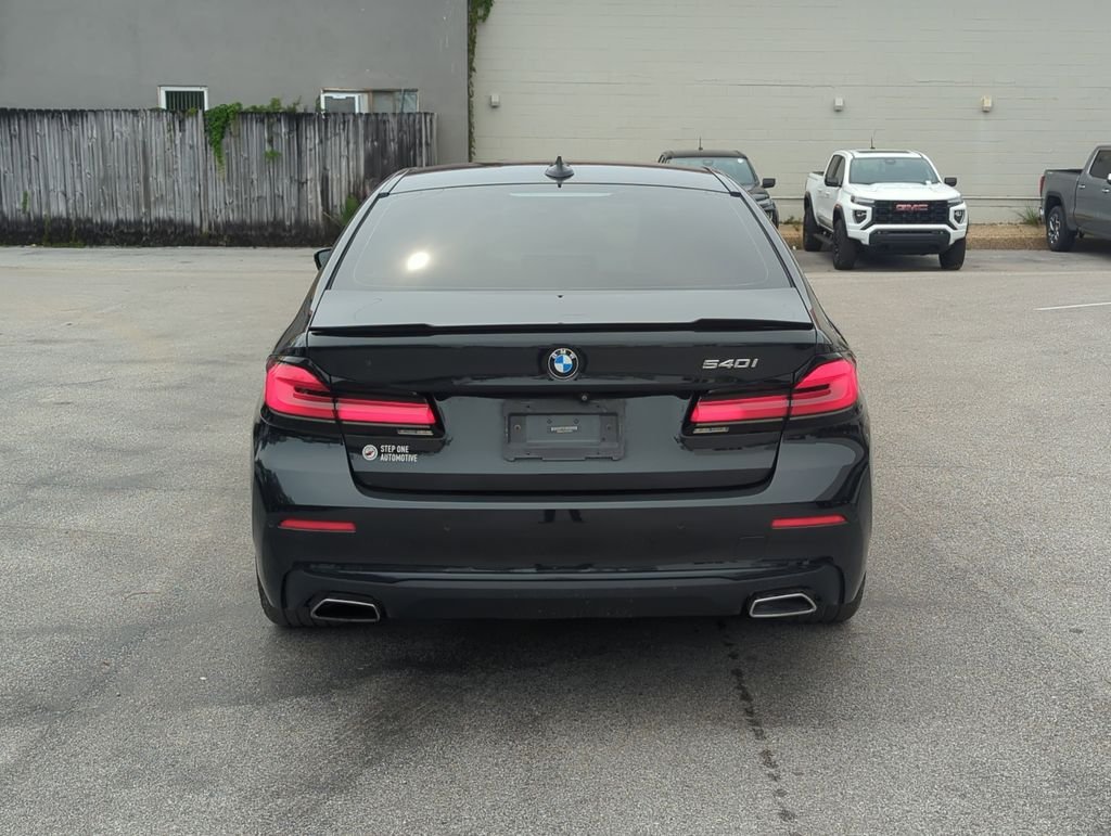 Used 2021 Black BMW 540i image 5