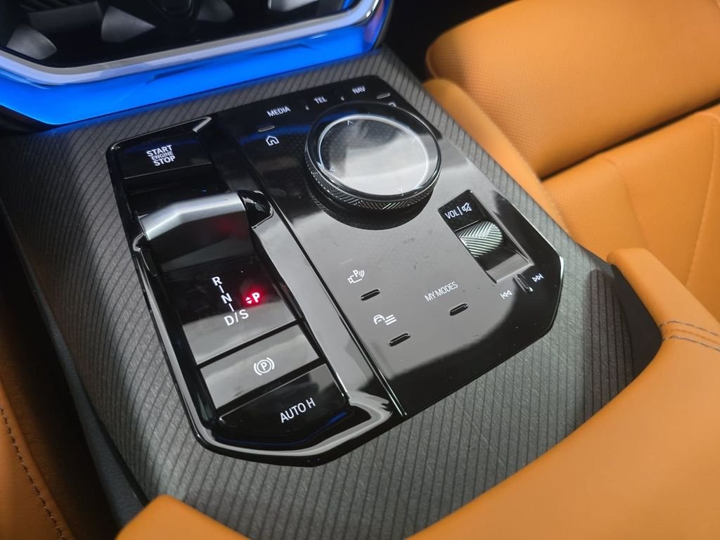 New 2026 Black Sapphire Metallic BMW M50 xDrive image 12