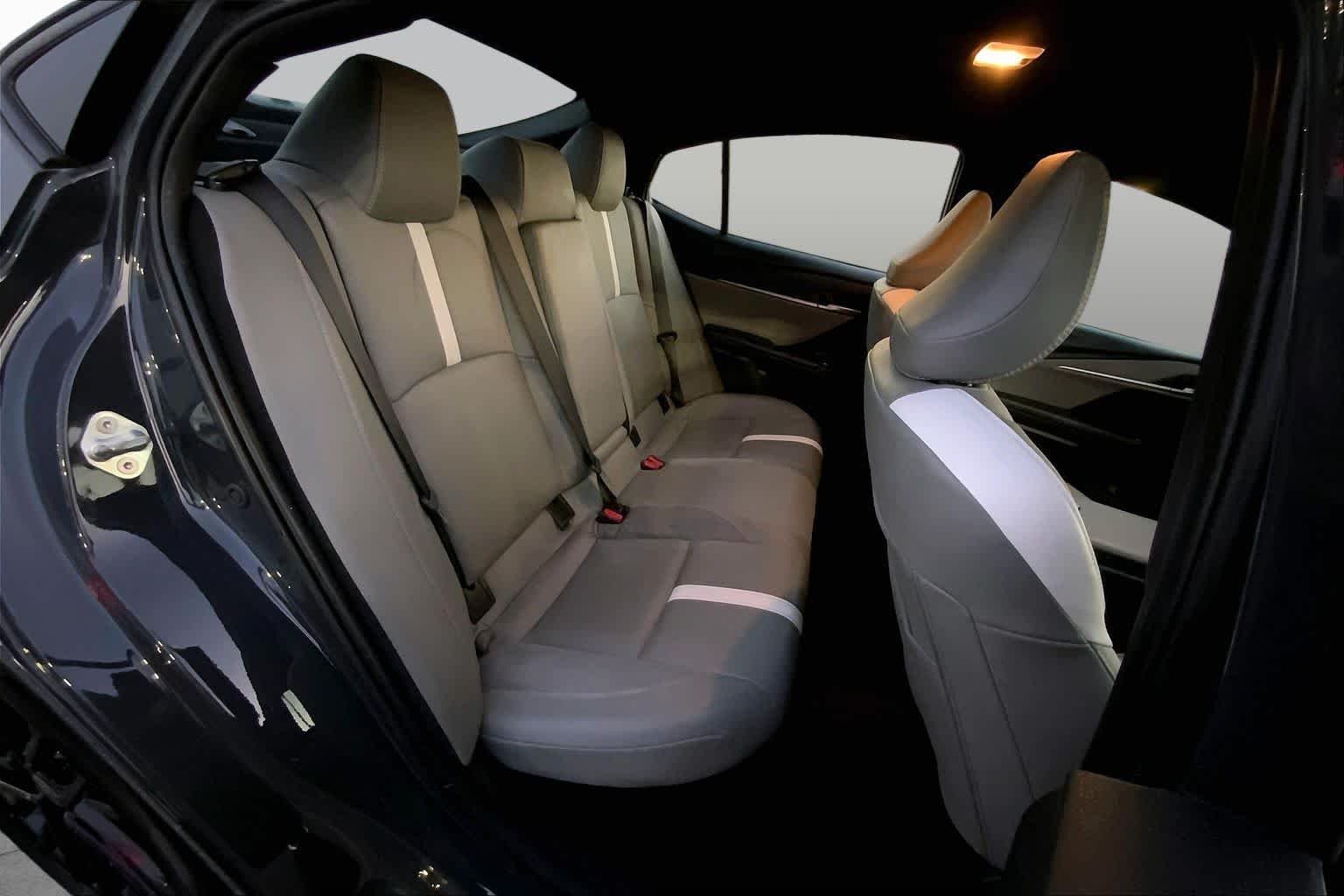 Used 2025 Underground Toyota SE image 17
