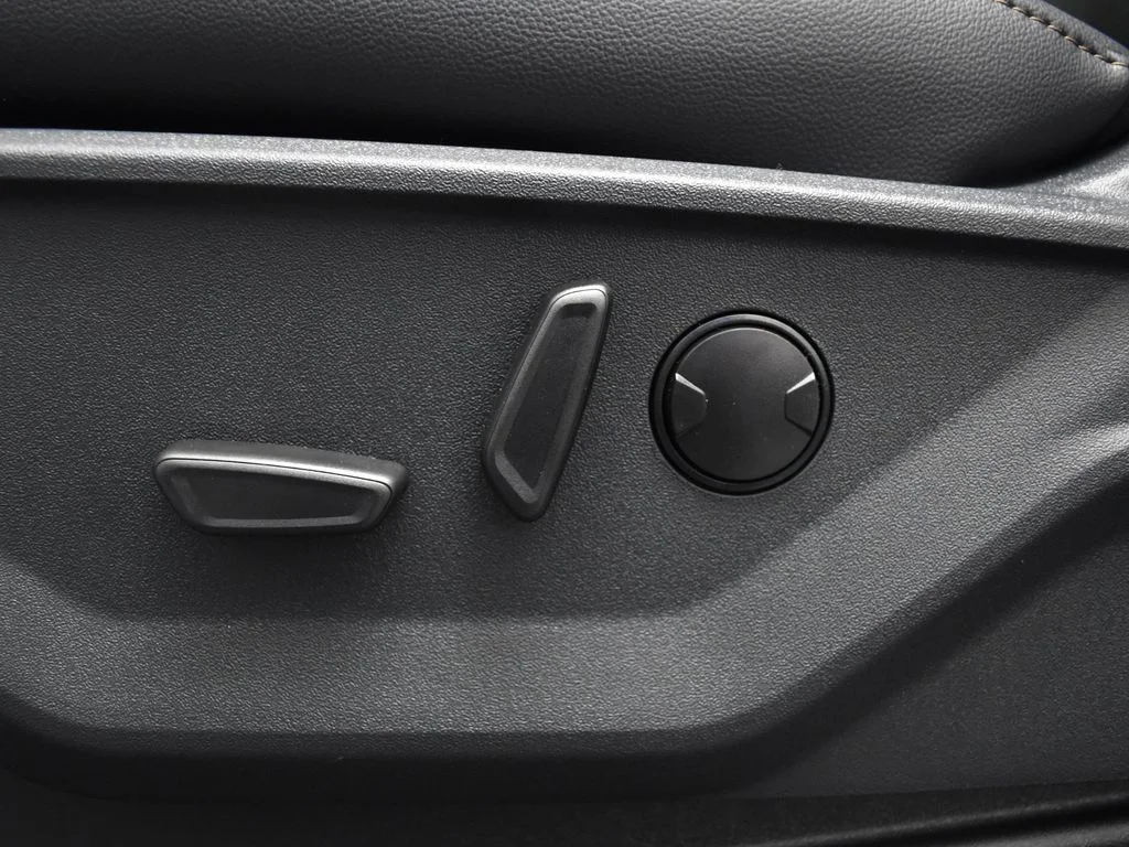 New 2026 White Ford Lariat image 19