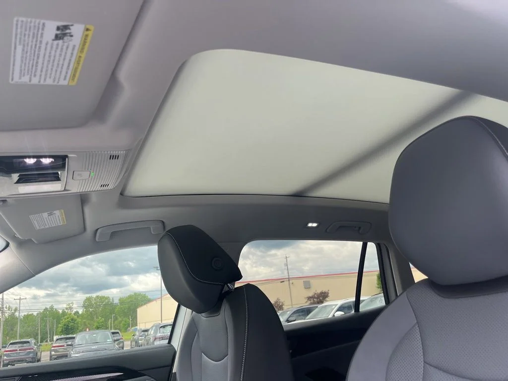 New 2026 White Volkswagen 2.0T SE image 19
