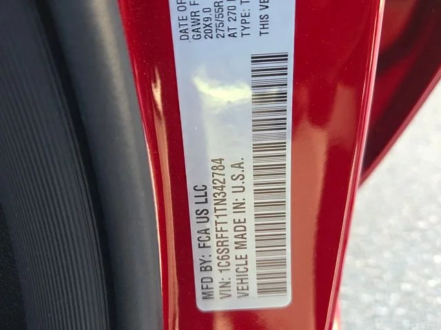New 2026 Molten Red Pearl-Coat Exterior Paint RAM Big Horn/Lone Star image 7
