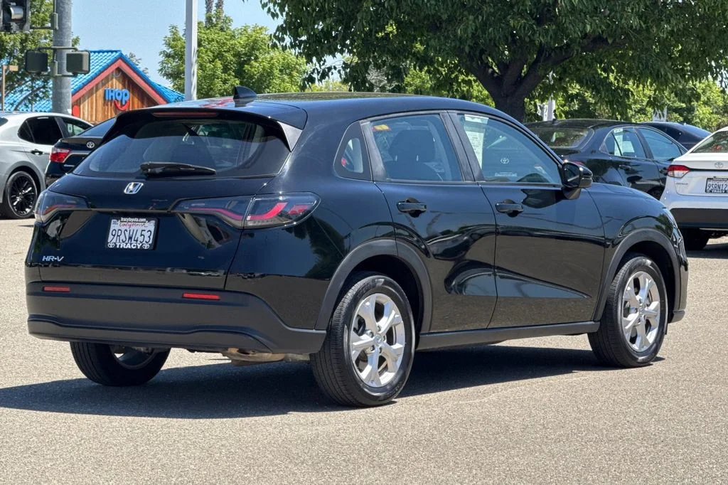 Used 2025  Honda LX image 5