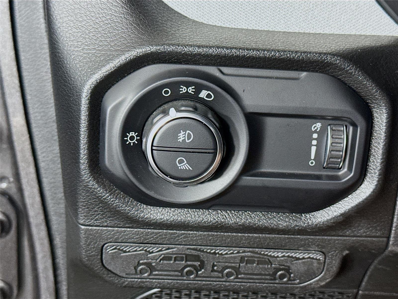 Used 2024 Granite Crystal Metallic Clearcoat Jeep Sport image 10