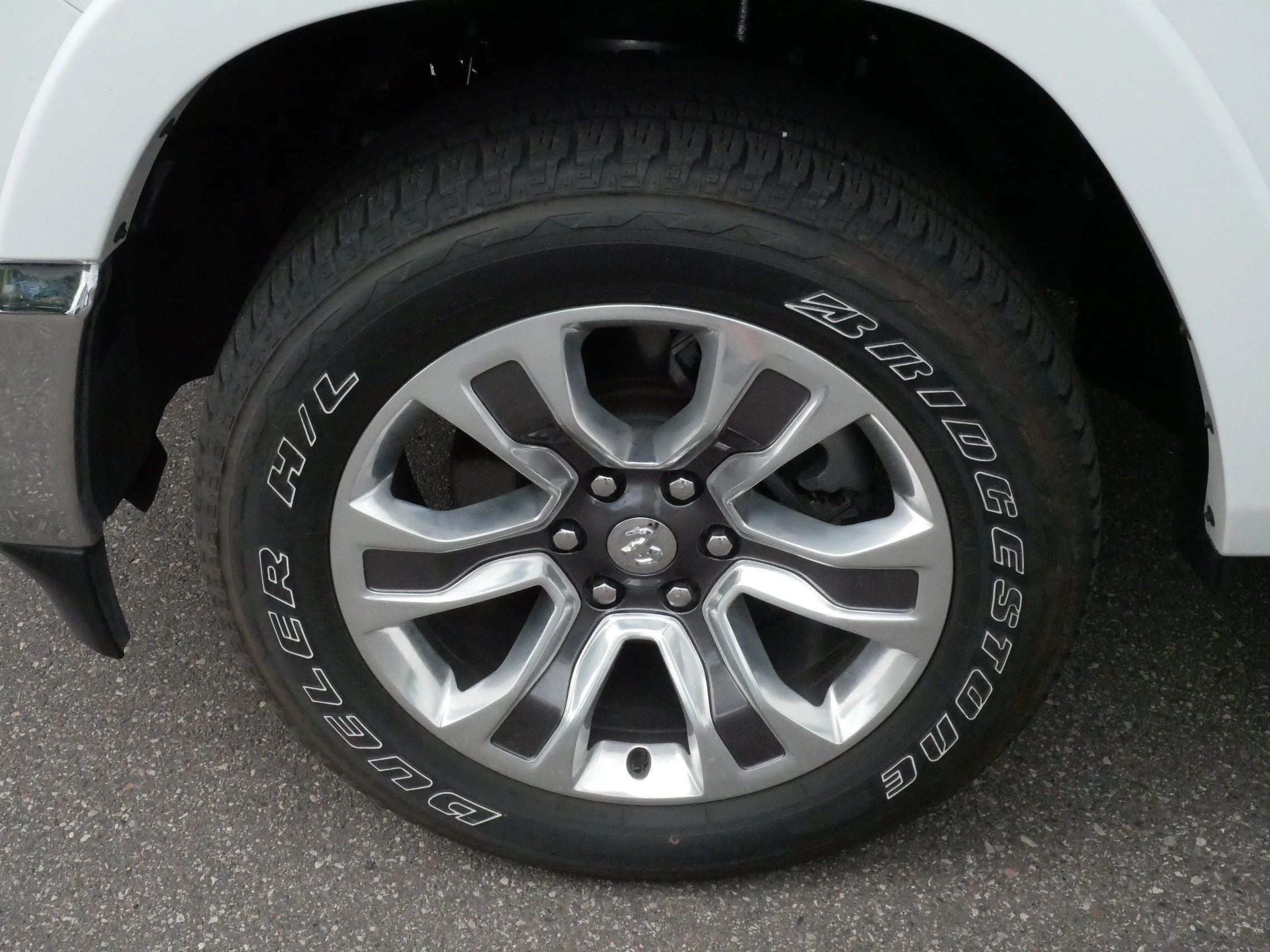 2024 RAM Ram 1500 Pickup Limited - Photo 15