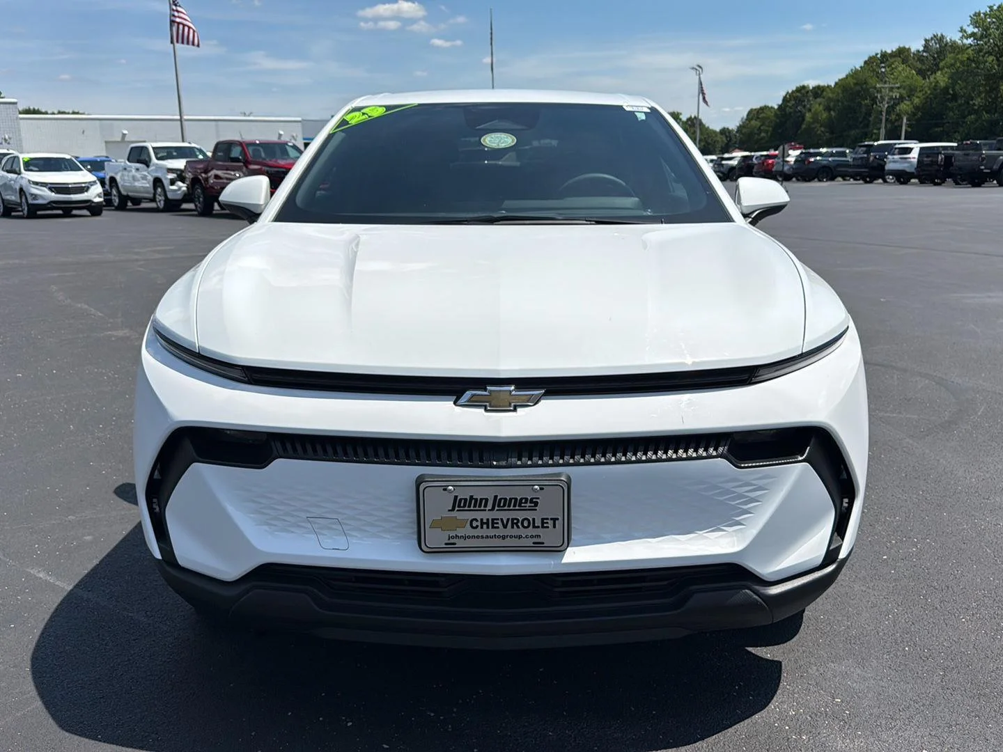 Used 2025 Summit White Chevrolet LT image 13