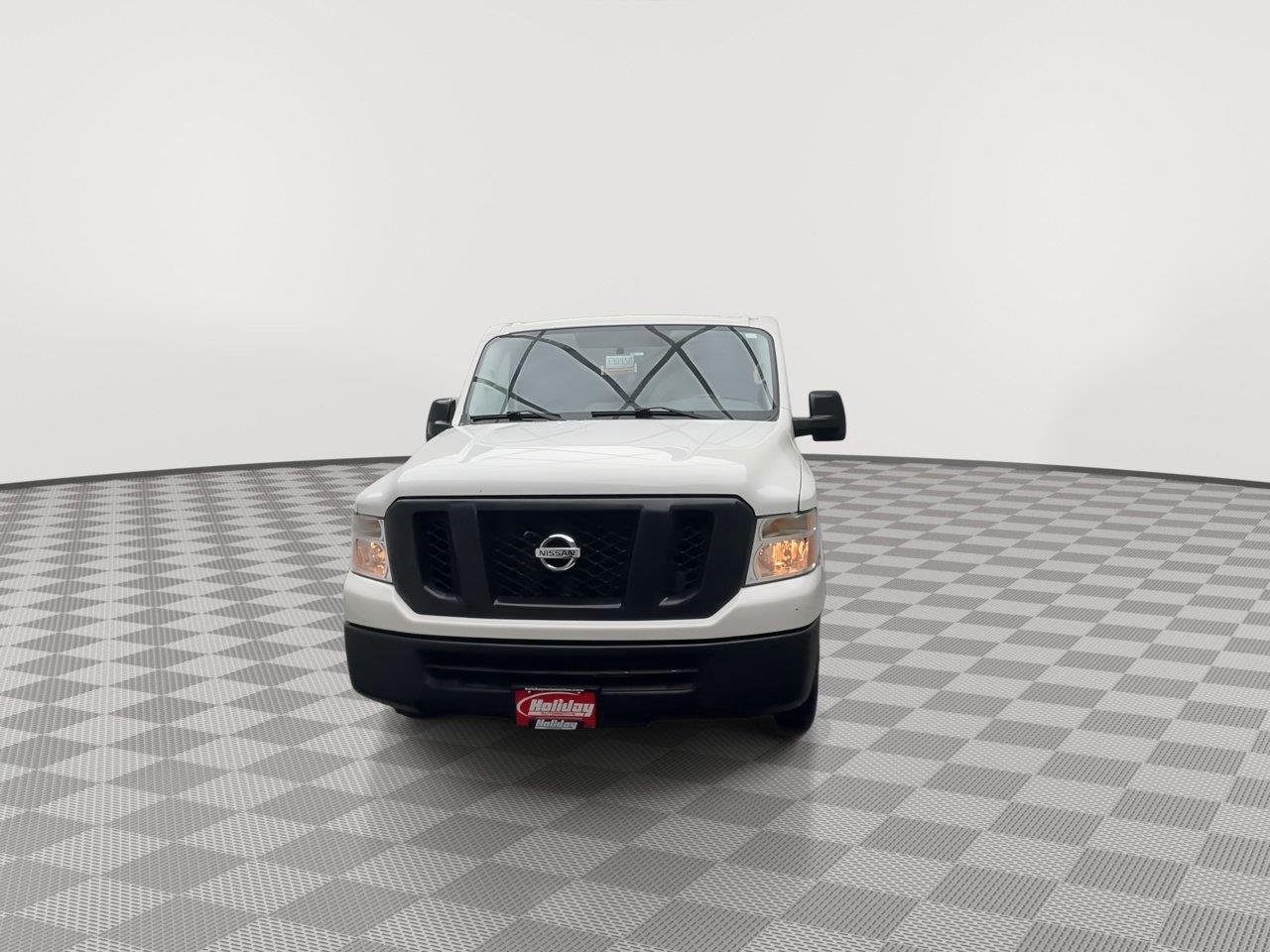 Used 2017 Glacier White Nissan S image 22