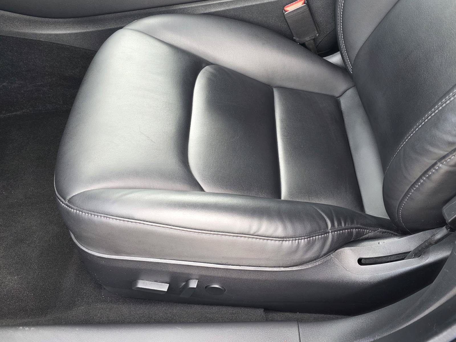 Used 2018 Gray Tesla Long Range image 12