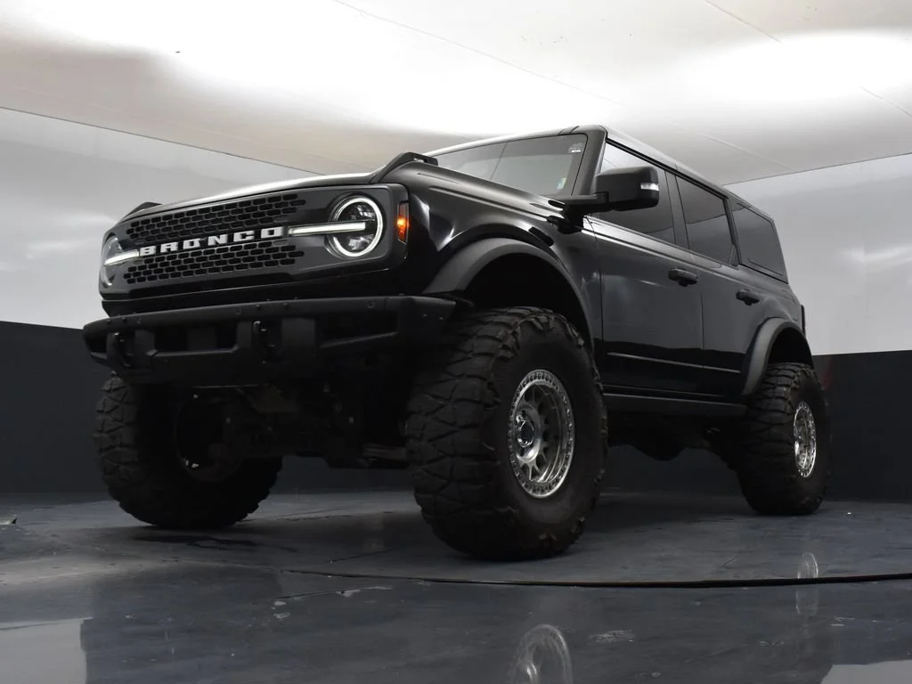 Used 2024 Black Ford Badlands image 12