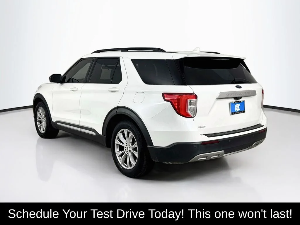 Used 2021 White Metallic Ford XLT image 6