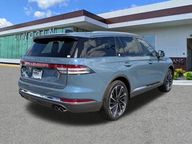 New 2026 Blue Lincoln Reserve image 4