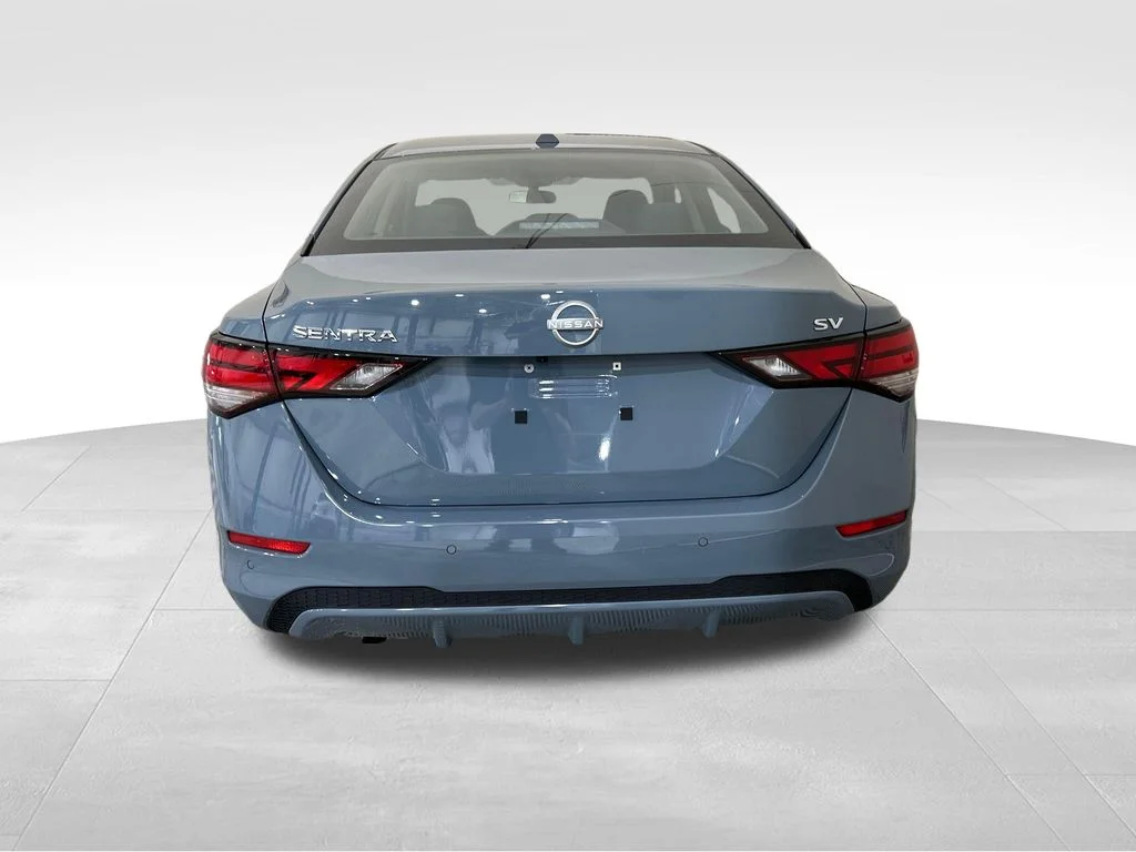 Used 2024 Gray Nissan SV image 4