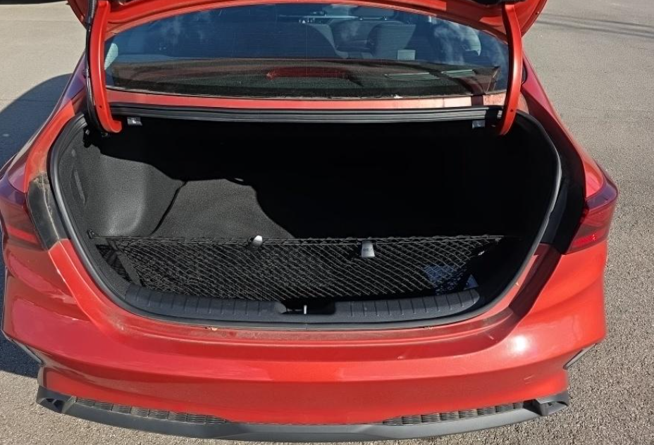 Used 2023 Red Kia LXS image 9