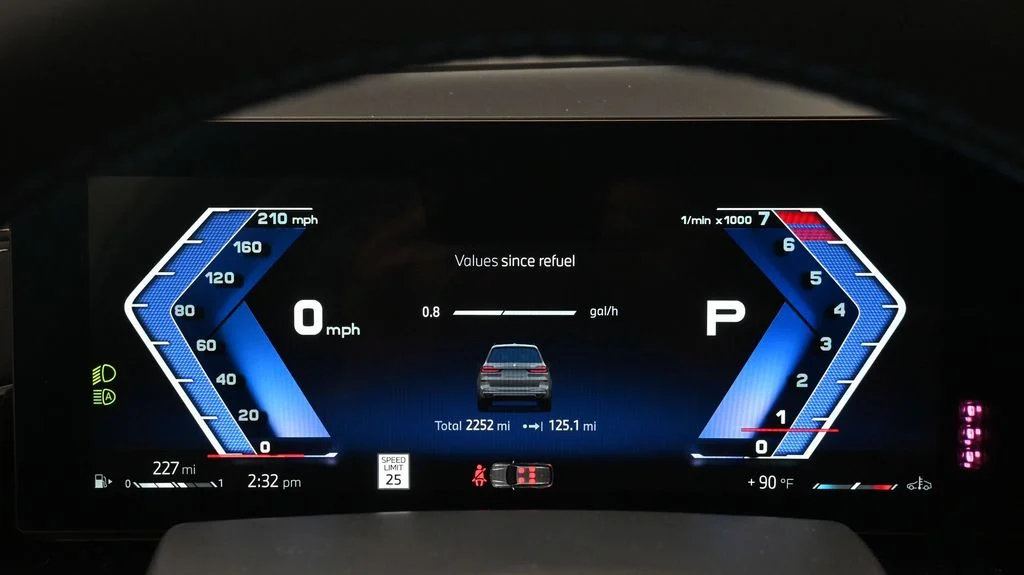 2025 BMW X7 ALPINA XB7 - Photo 9