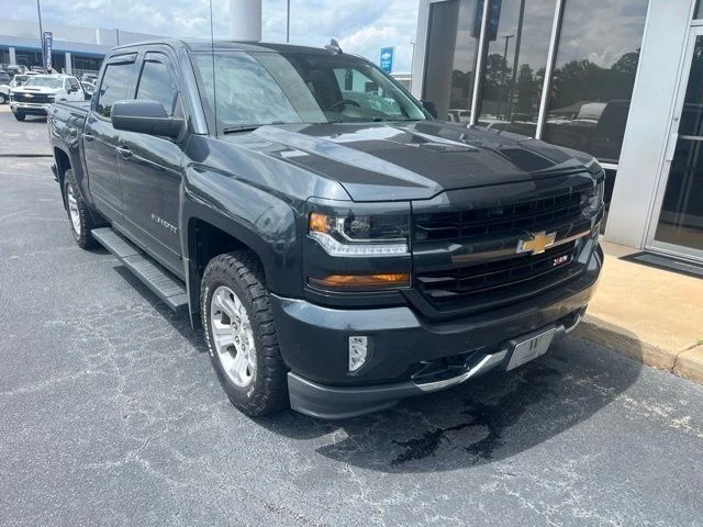 Used 2017 Gray Chevrolet LT image 7