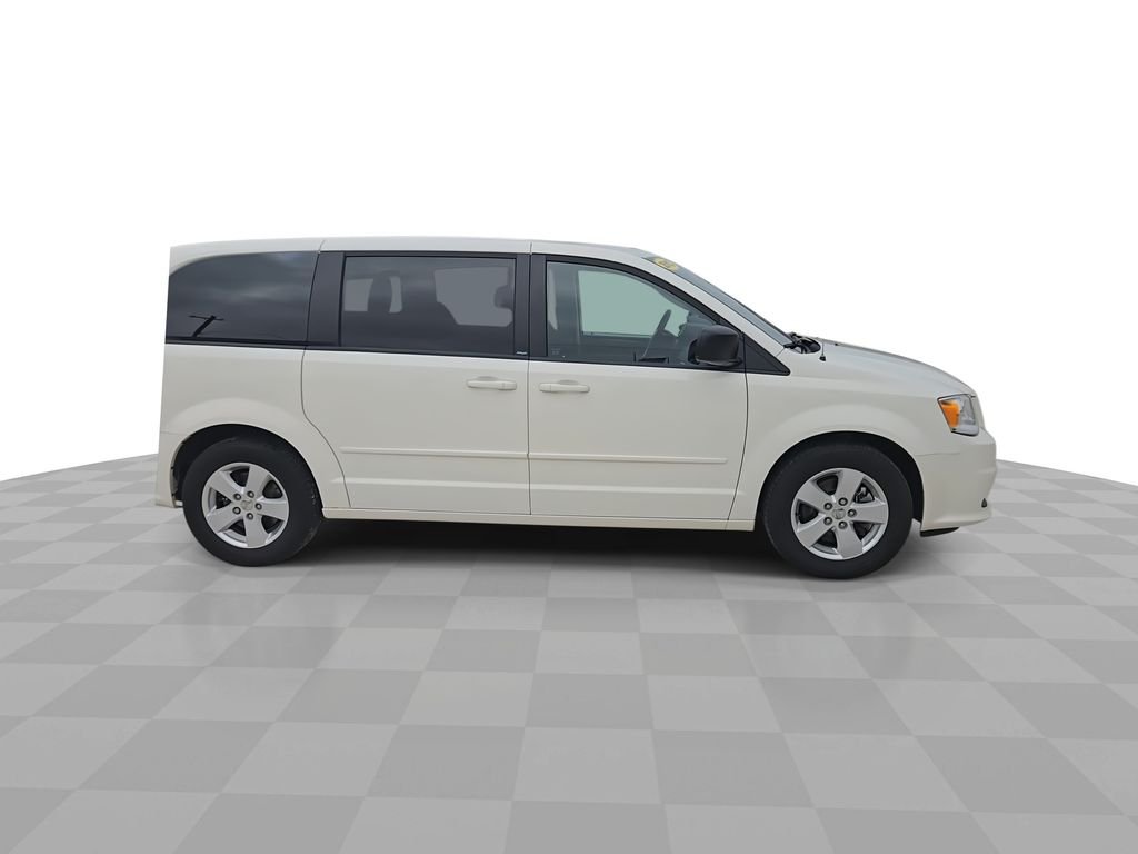Used 2013 Dodge Grand Caravan SE with VIN 2C4RDGBG9DR560903 for sale in Sturgeon Bay, WI