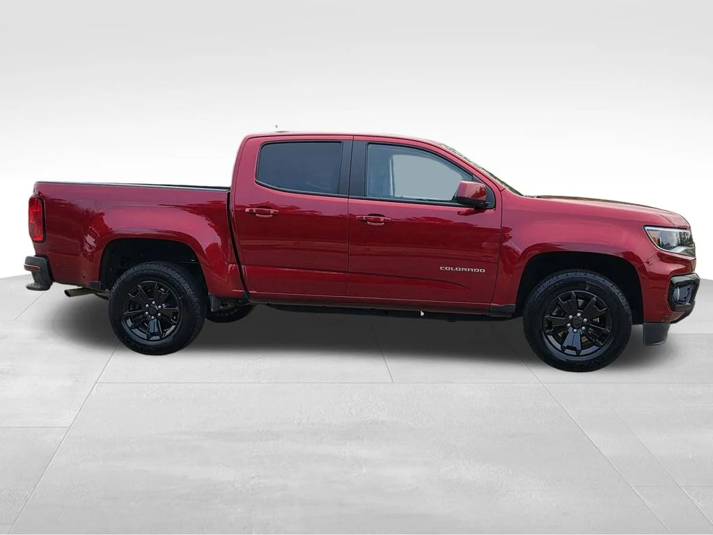 Used 2021 Red Chevrolet LT image 5