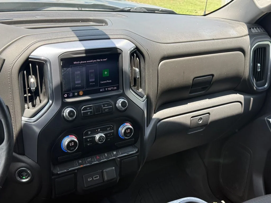 Used 2022 Gray GMC Elevation image 24