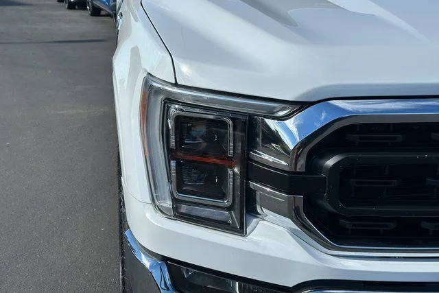 Used 2023 White Ford XLT image 3