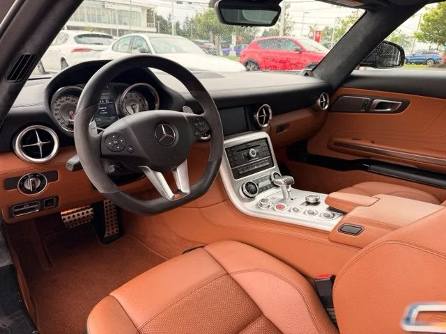 Used 2011 Black Mercedes-Benz Base image 16
