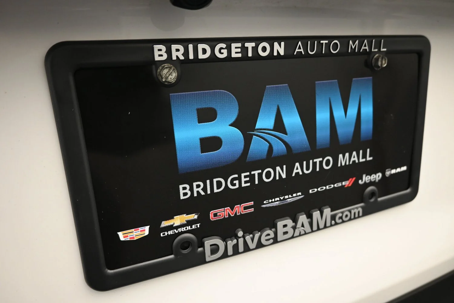 Used 2025 White Toyota XLE image 31