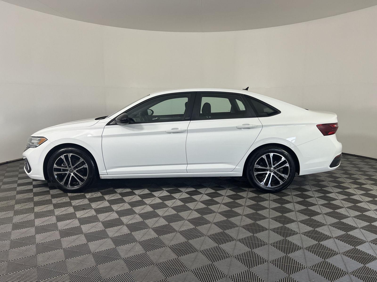Used 2023 Pure White Volkswagen Sport image 6