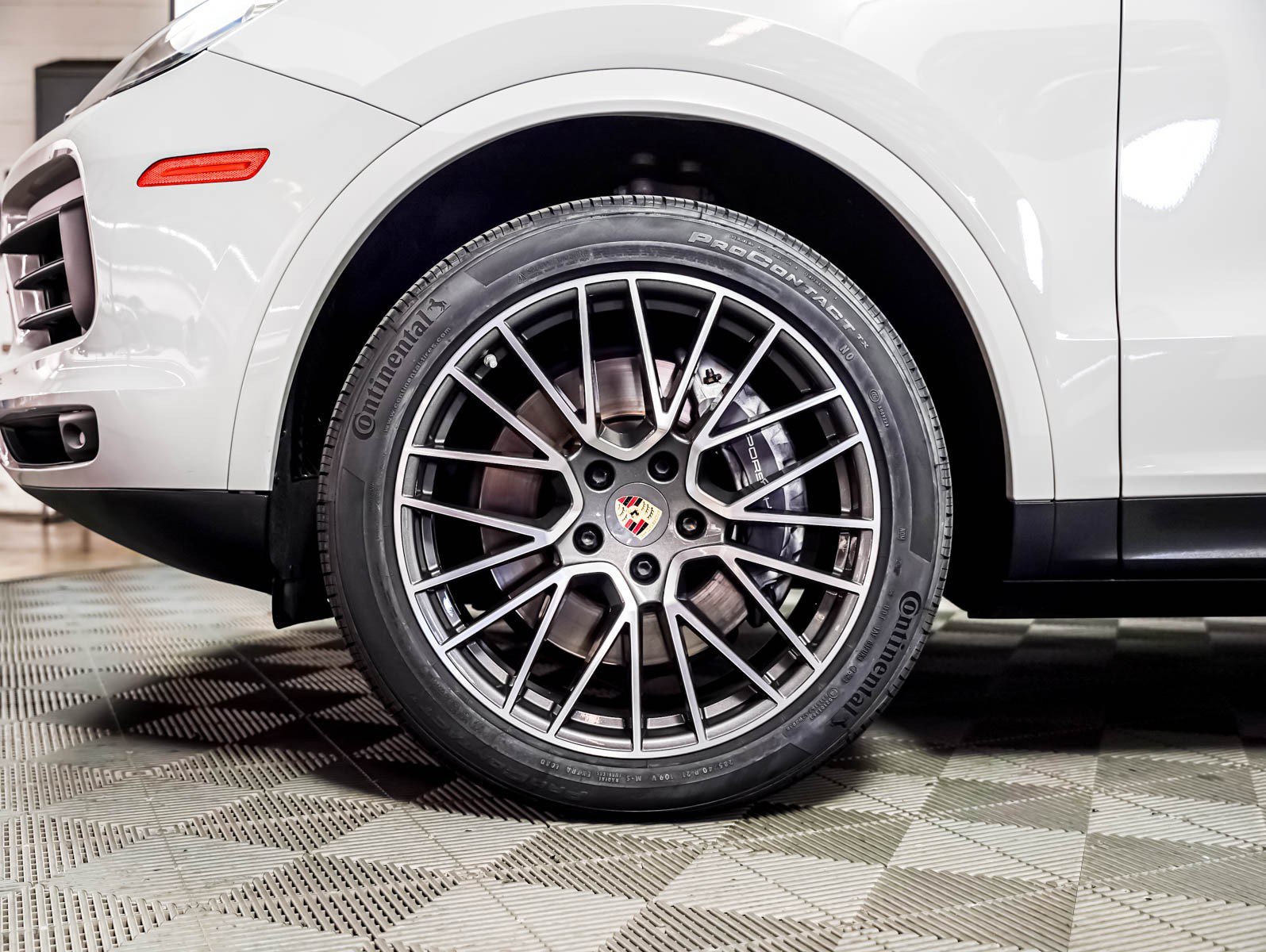 Certified Used 2023 CHALK Porsche  image 14