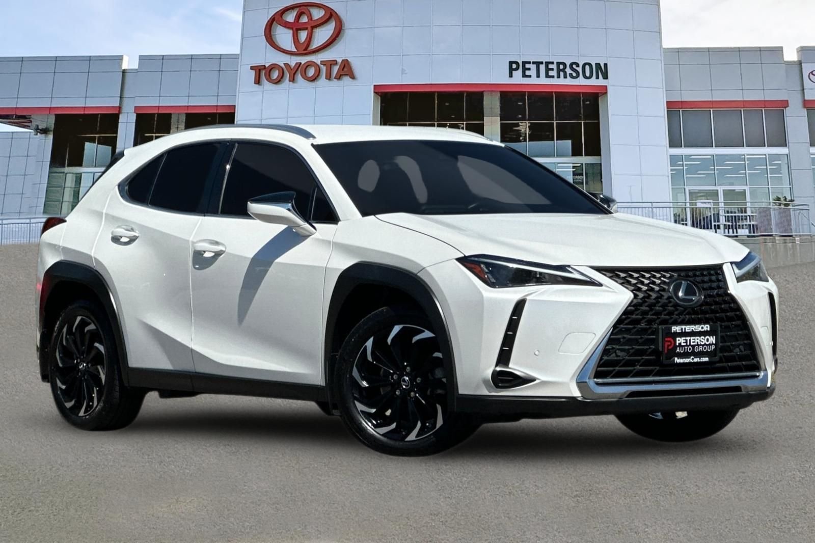 Used 2023 White Lexus 250h Base image 2