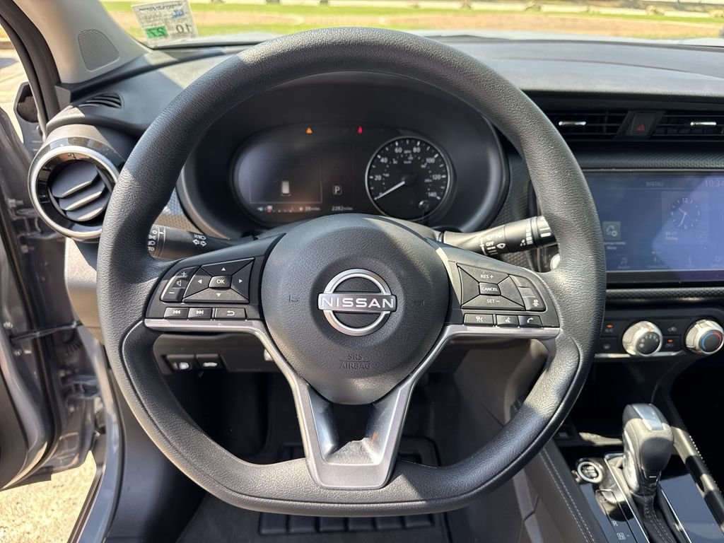 Used 2023 Gray Nissan SV image 11