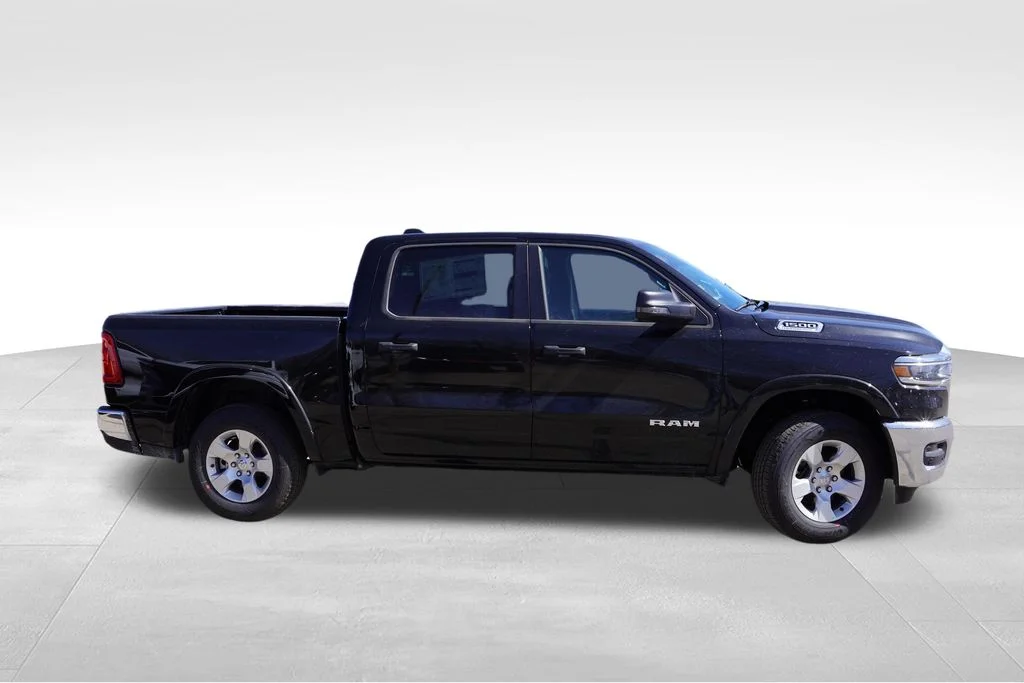 New 2026 Diamond Black Crystal Pearlcoat Ram Big Horn image 2