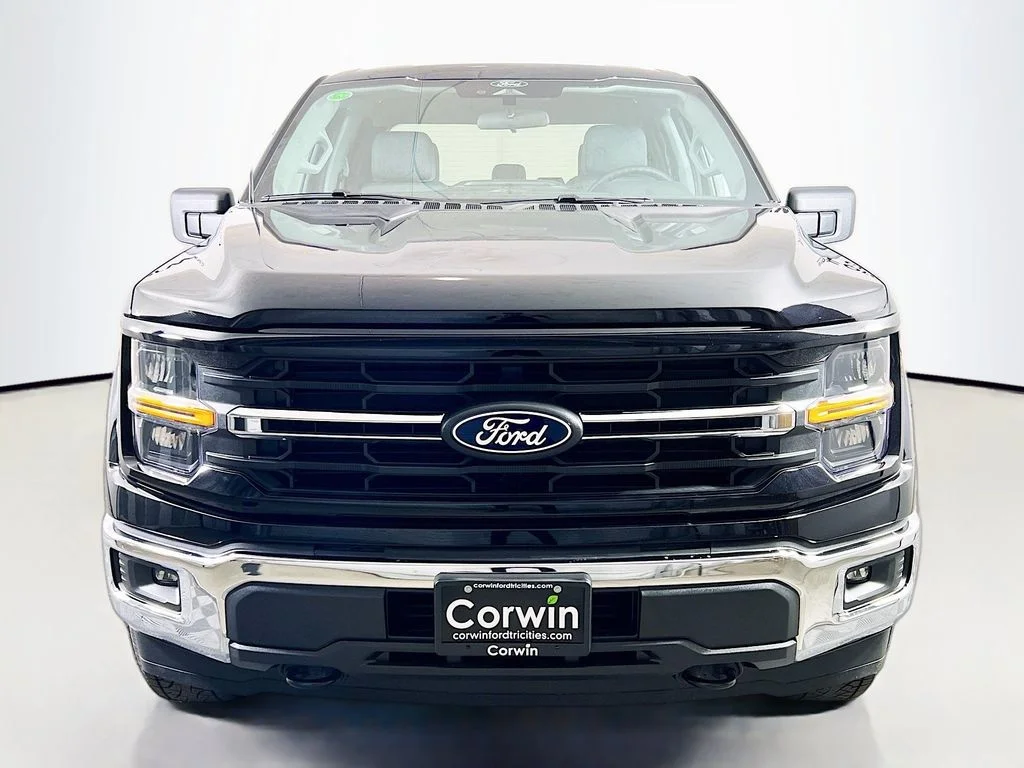 New 2026 Agate Black Metallic Ford XLT image 4