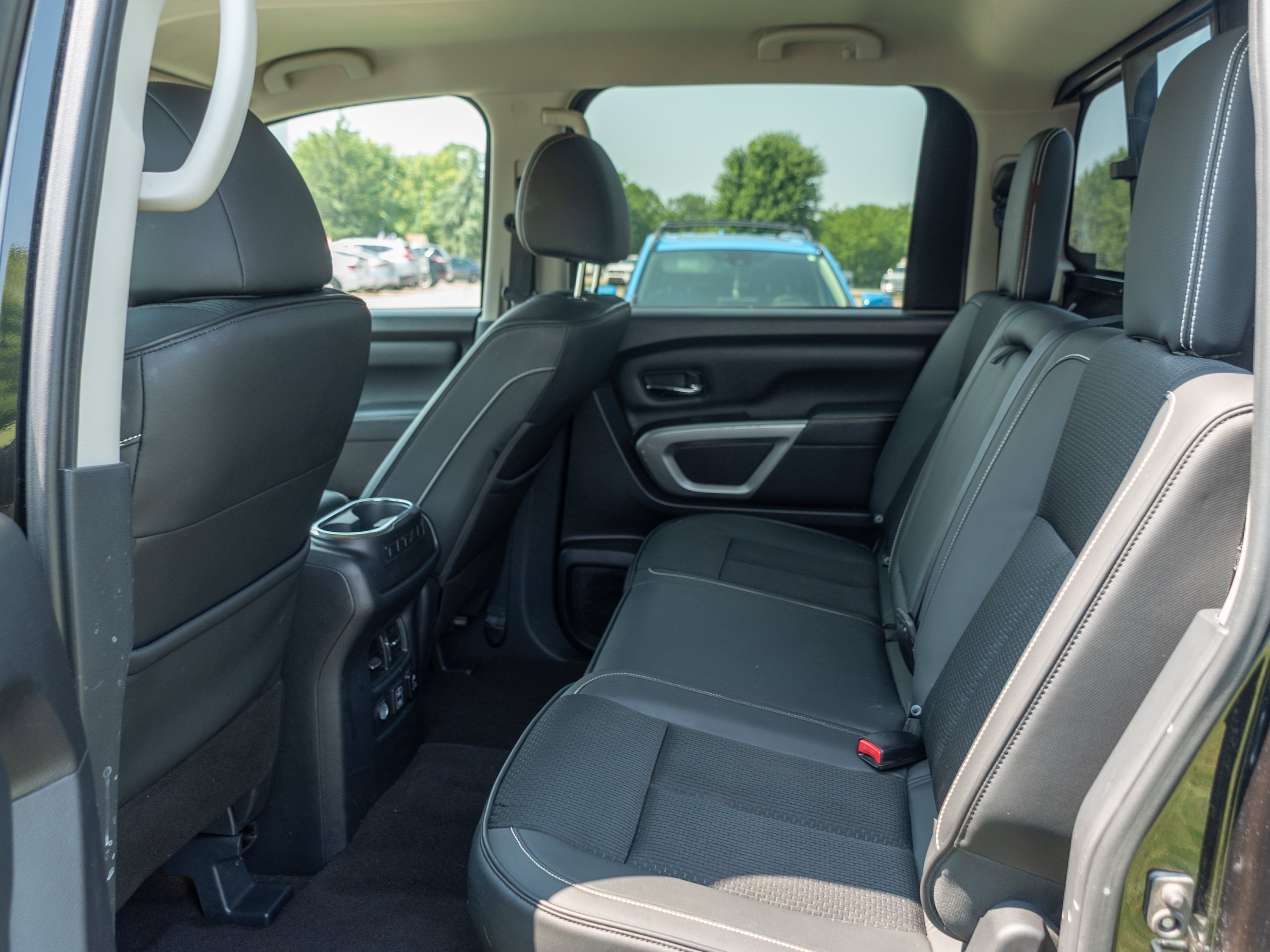 2019 Nissan Titan PRO-4X - Photo 15