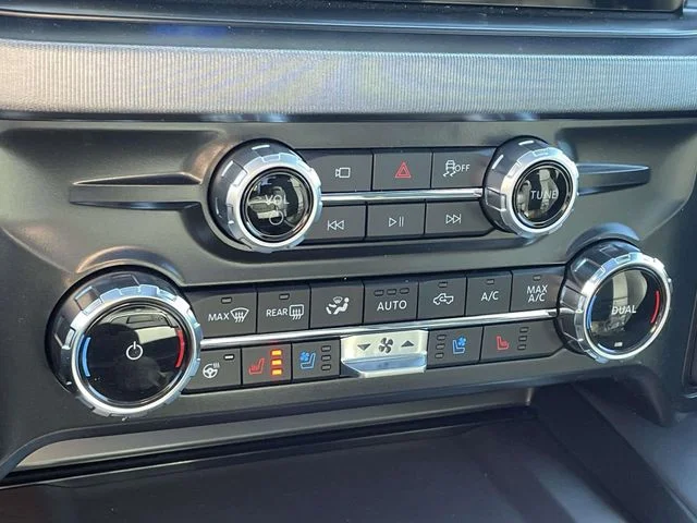 New 2026 Carbonized Gray Metallic Ford F-250® Platinum® image 29
