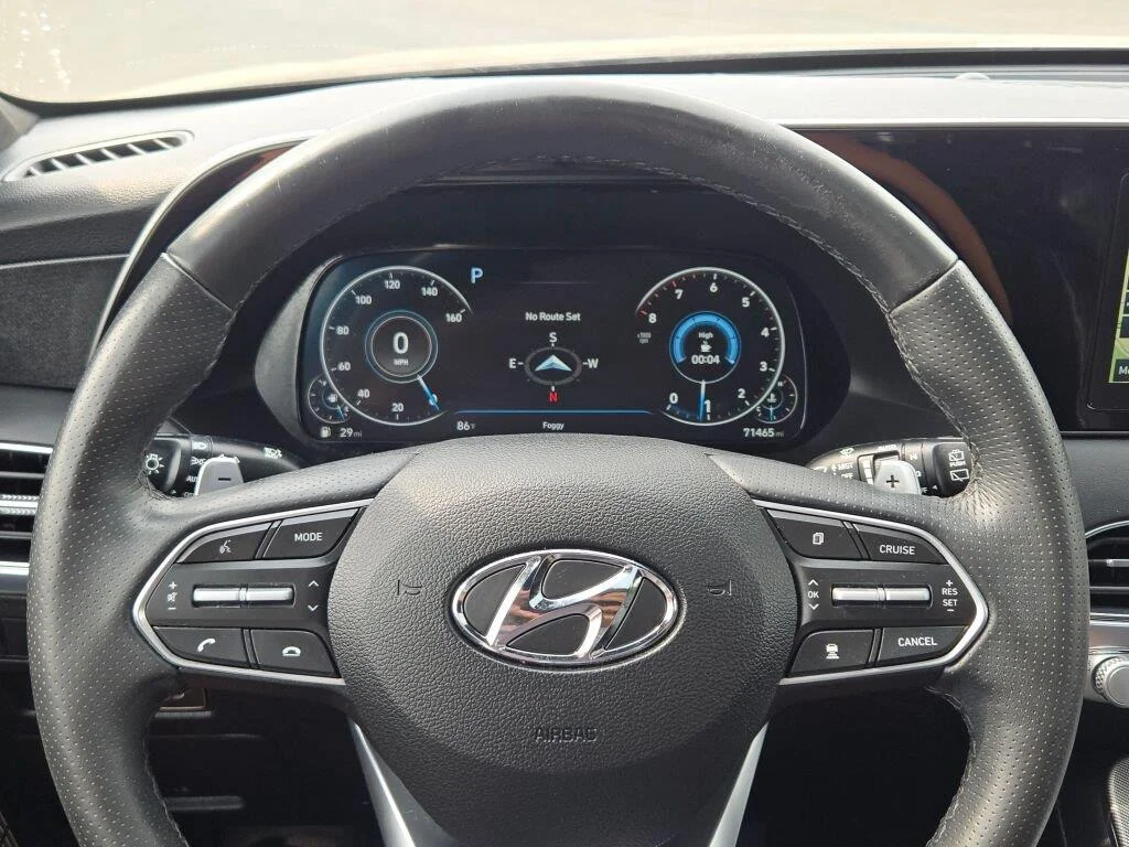 Used 2020 Sierra Burgundy Hyundai Limited image 33
