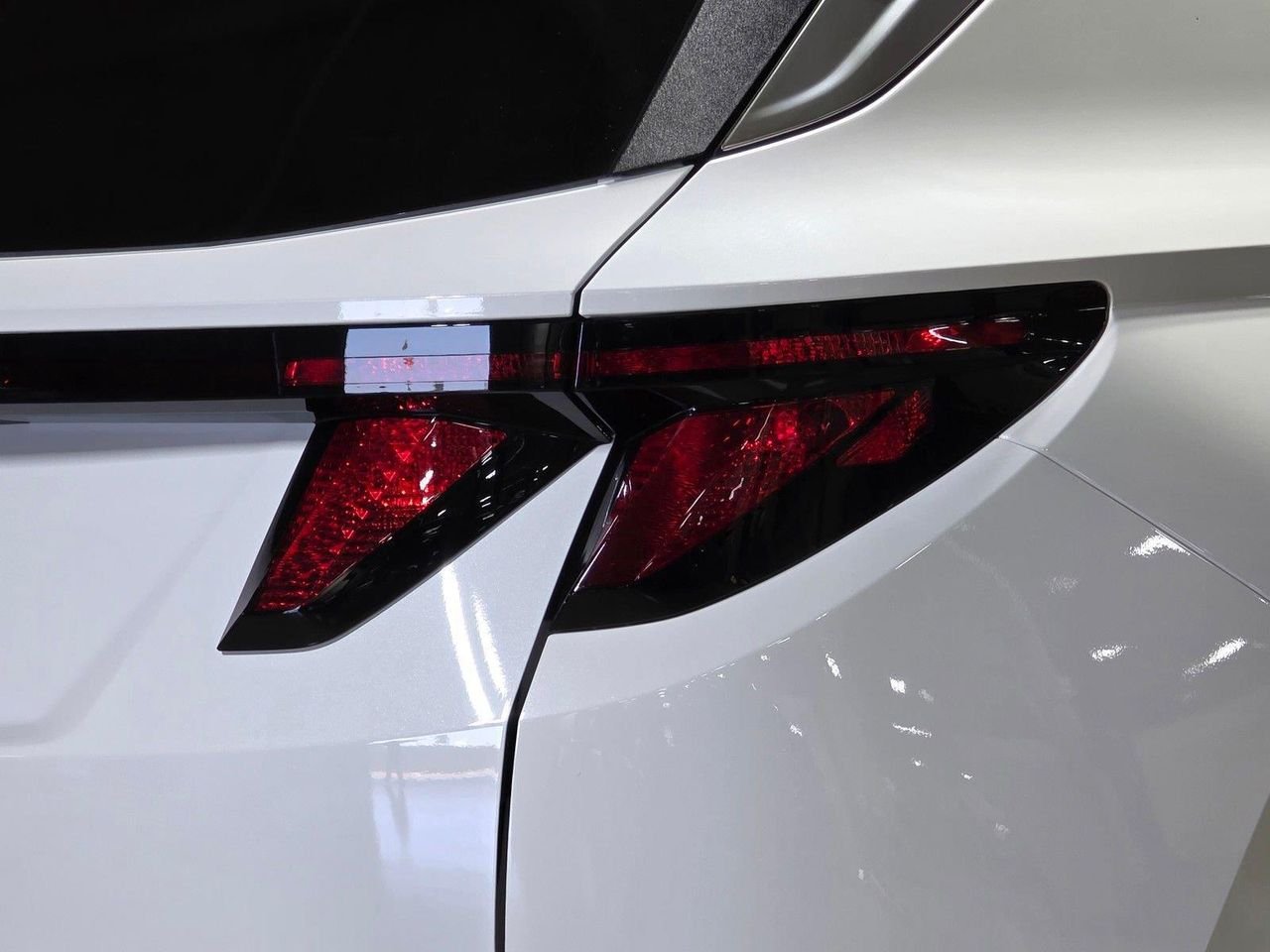 New 2026 Serenity White Pearl Hyundai SEL Plus FWD image 12