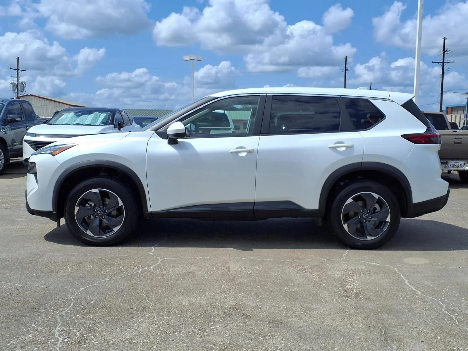 Certified Used 2024 White Nissan SV image 7