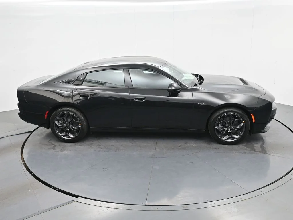 New 2026 Diamond Black Crystal Pearlcoat Dodge R/T image 26
