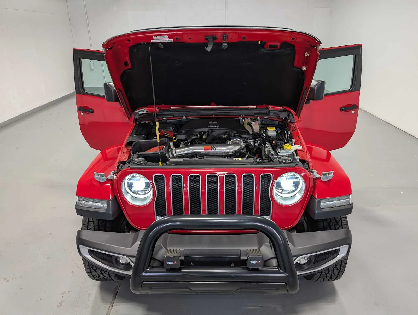 Used 2019 Firecracker Red Clearcoat Jeep Sahara image 16