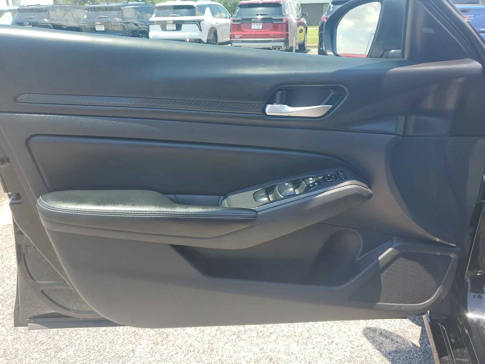 Used 2025 Black Nissan SV image 15