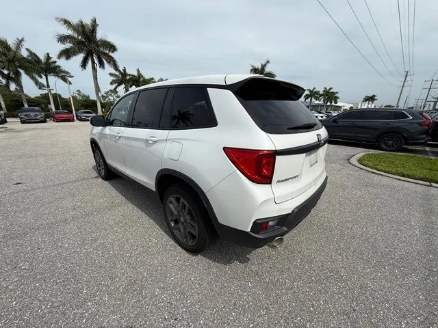 Used 2023 White Honda EX-L image 3