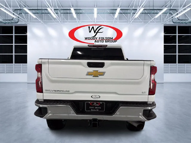 Used 2024 White Chevrolet LT image 5