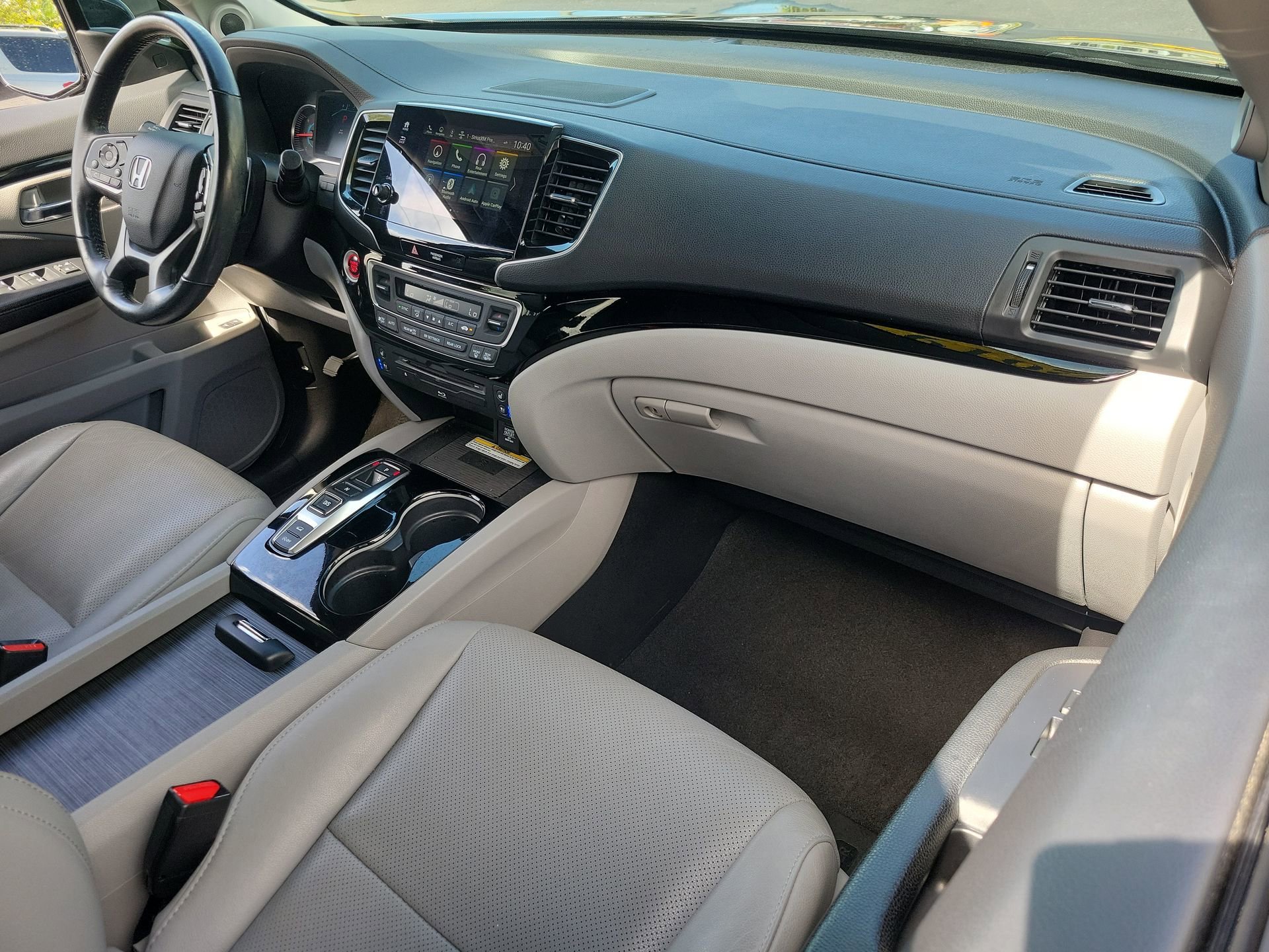 Used 2019 Gray Honda Elite image 13