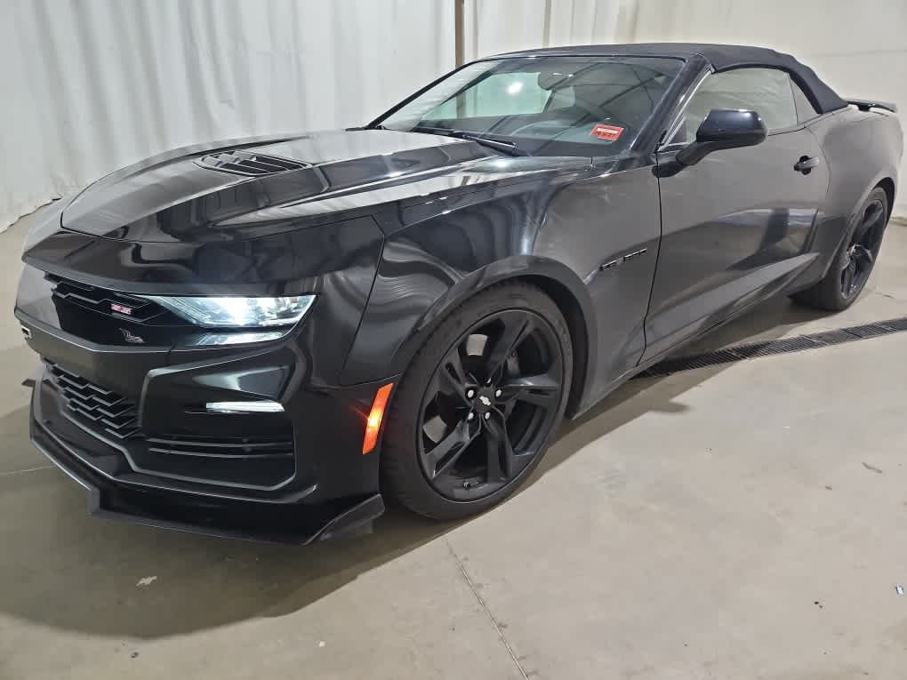 Used 2019 Black Chevrolet 2SS image 2
