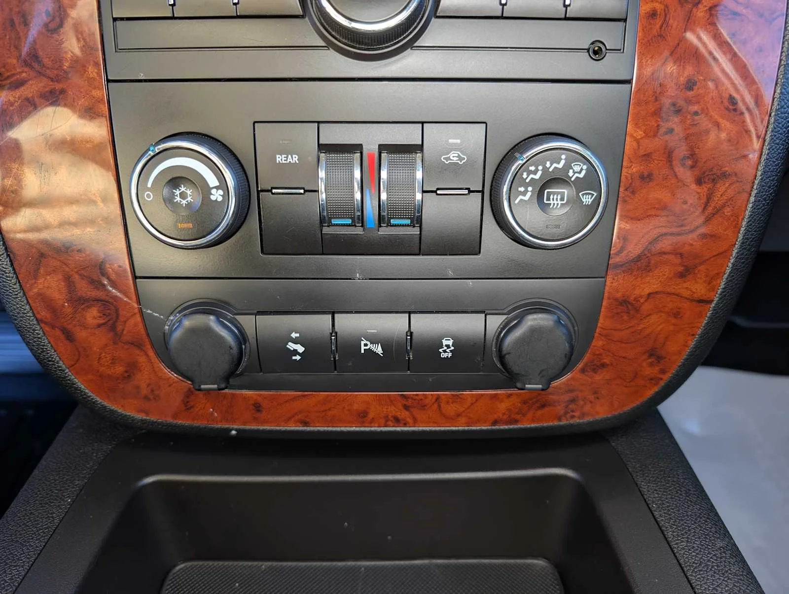 Used 2012 Crystal Red Tintcoat Chevrolet LS image 28
