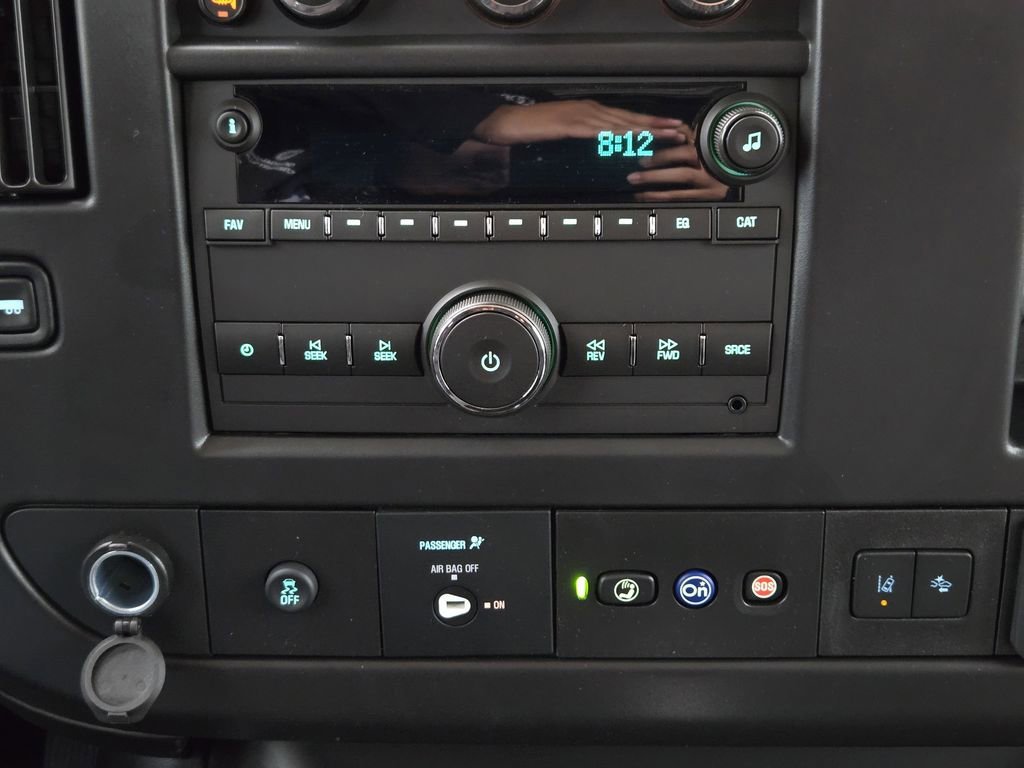 2025 Chevrolet Express Cargo Work Van - Photo 14